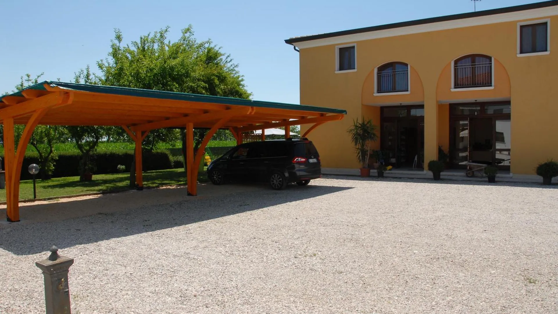 Farm stay Agriturismo Il Melograno Tessera